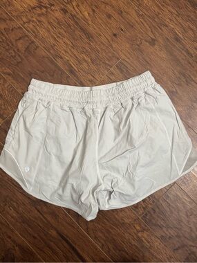 lululemon athletica Women’s White Running Shorts - size 8